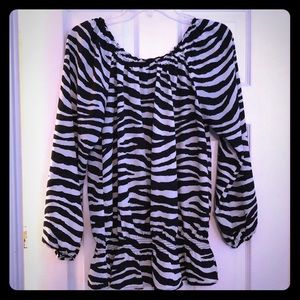 Black and white beautiful Michael Kors top medium